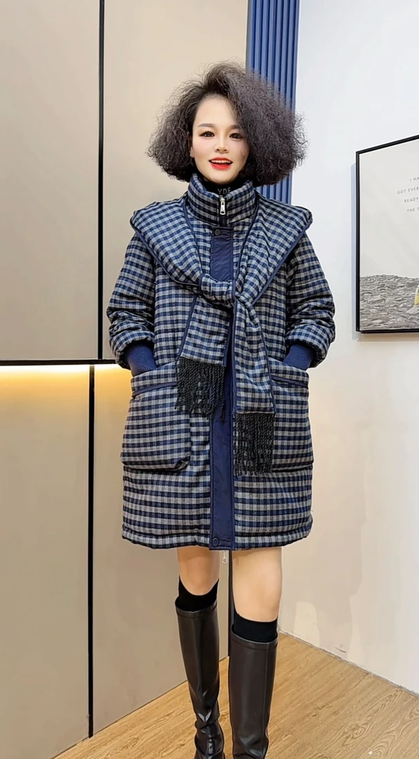 时尚围巾款经典格子加厚保暖棉衣外套女（卡码拍小）