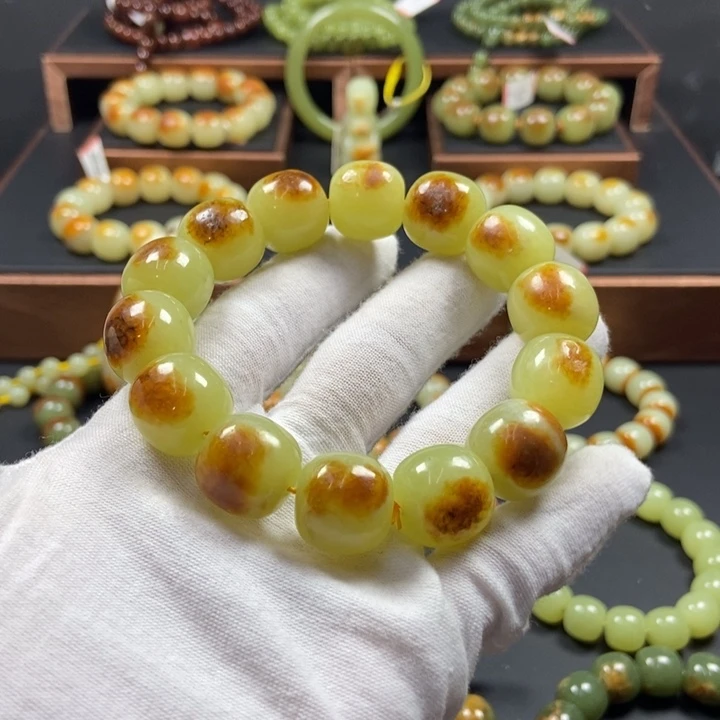 透闪石质玉未镶嵌手链