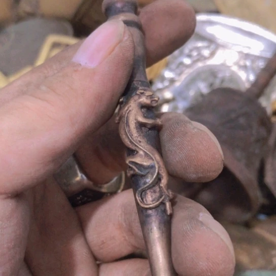 依***水闪电购铜摆件工艺品