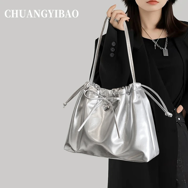 大容量包包女夏季百搭2025新款休闲抽绳单肩包褶皱上班通勤托特包