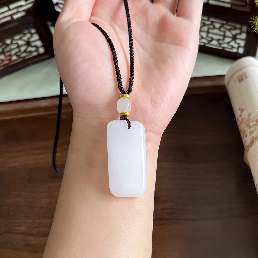 爆款新疆金丝玉平安无事牌男女款气质复古项链玉吊坠男款