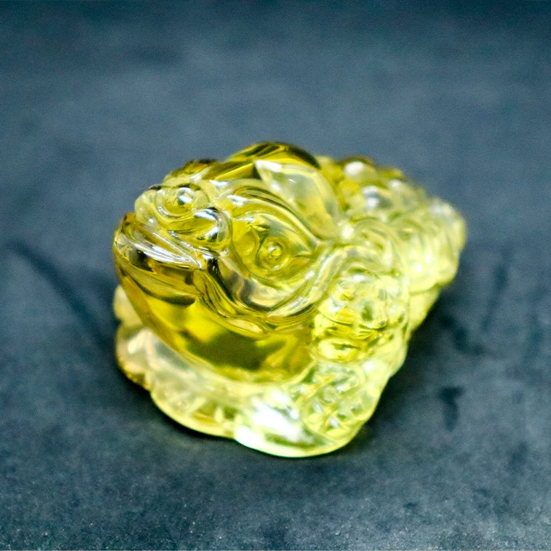 黄水晶金蟾摆件精美雕刻色泽光润