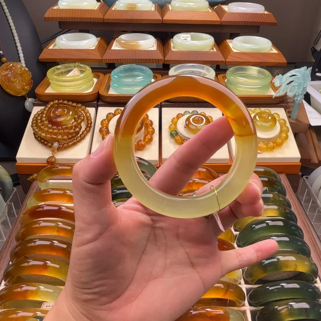 蛇纹石玉未镶嵌手镯56