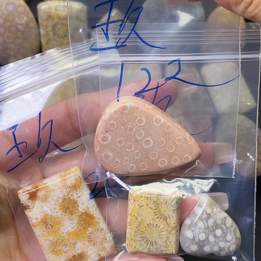 硅化玉颈饰合金玖*