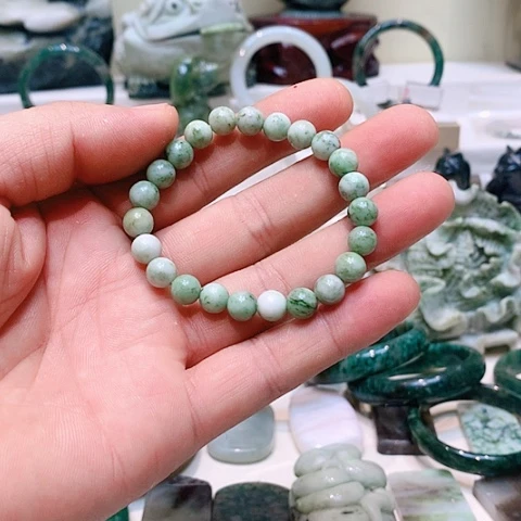 未镶嵌独山玉手链