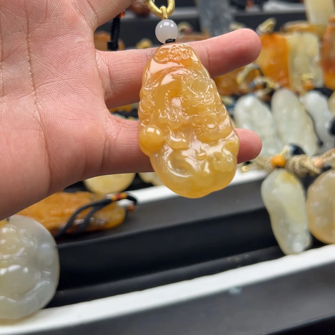 石英质玉（黄龙玉）未镶嵌多样性发货，发其一