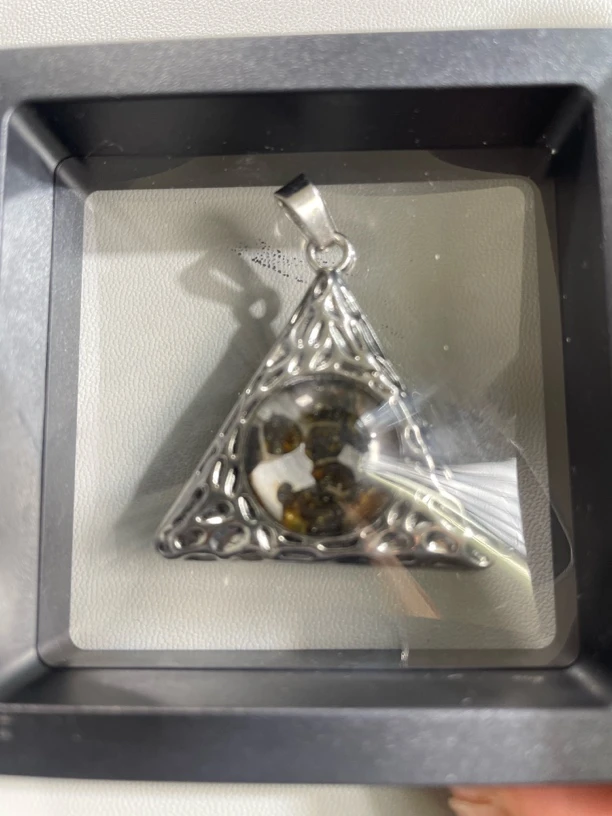 非金属玻璃吊坠 非金属玻璃吊坠石铁橄榄YS吊坠