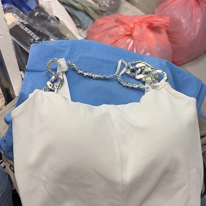 棉今天新款 白色美背