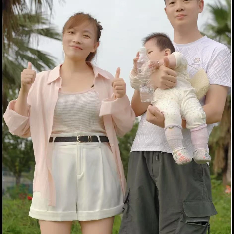 粉长袖防晒衬衣条纹吊带白色卷边短裤套装