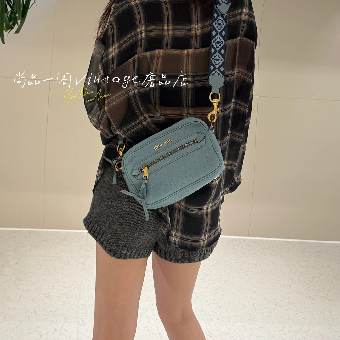 95新 MIU MIU/缪缪 尚品一阁/蓝色相机包
