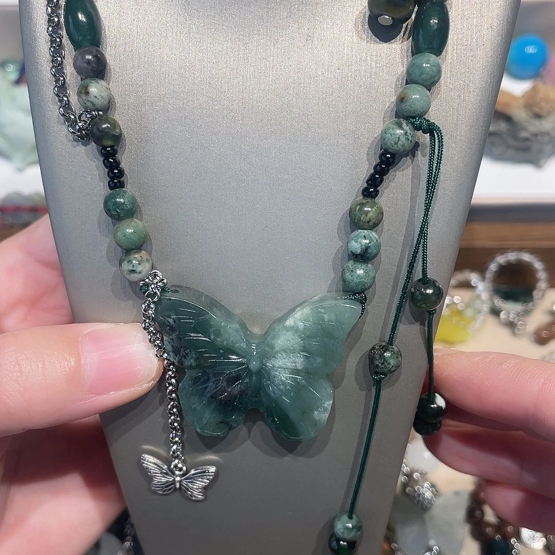 蛇纹石玉合金颈饰