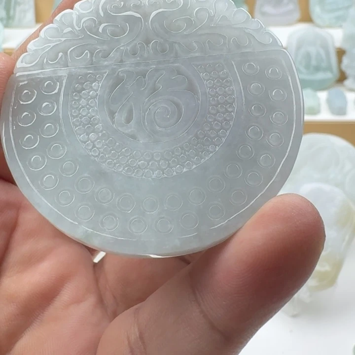 翡翠未镶嵌颈饰天然缅甸A货翡翠