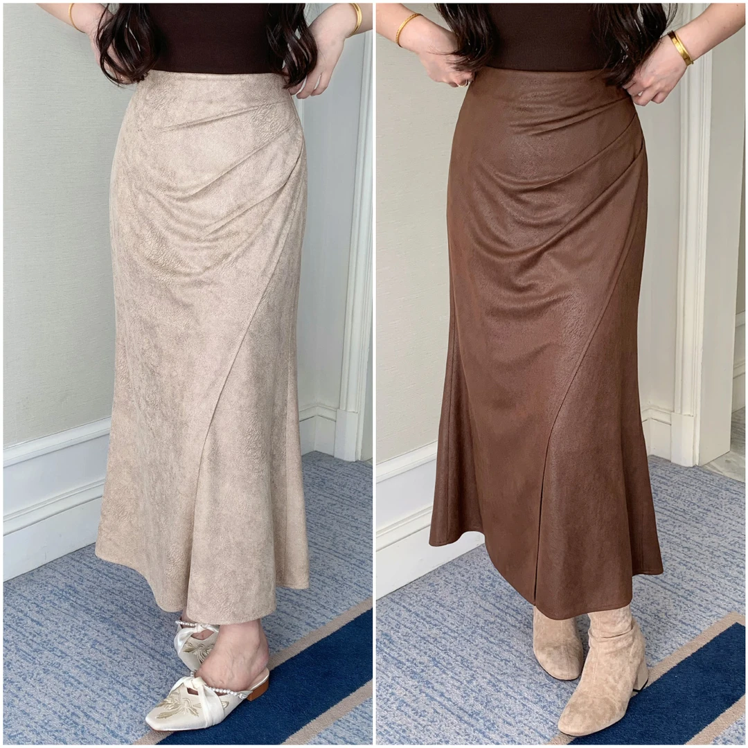 李潇洒 微胖大码美拉德仿麂皮爆裂纹鱼尾裙秋冬高腰捏褶显瘦长裙