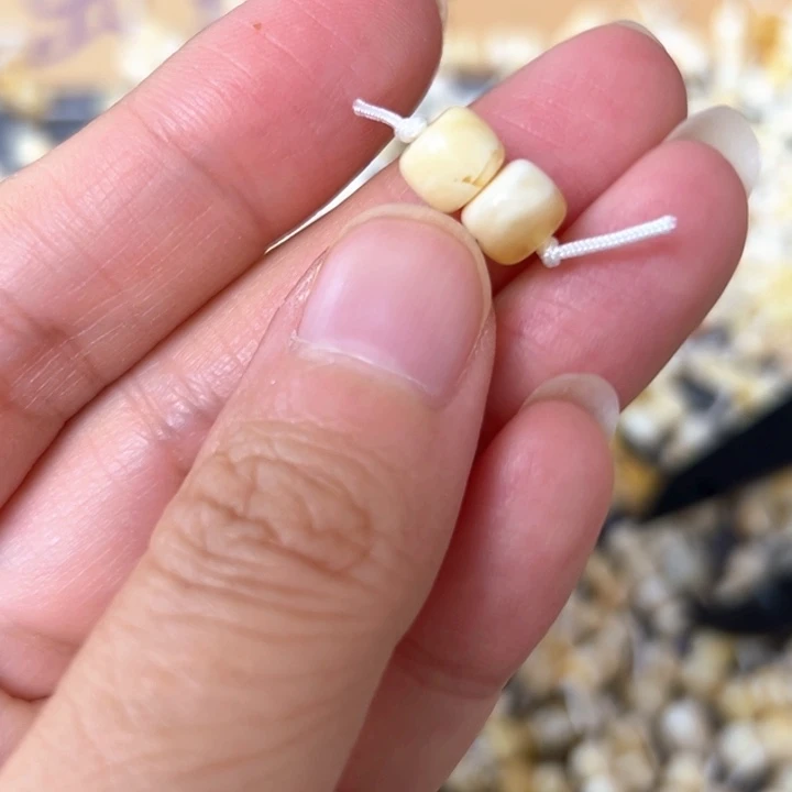 裸石蜜蜡未镶嵌7mm一对
