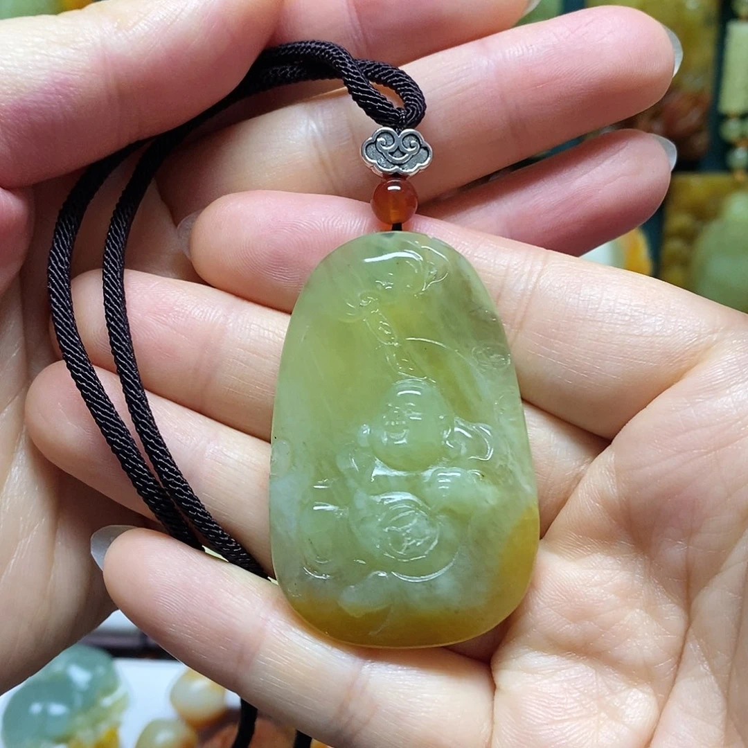 岫玉未镶嵌吊坠(赠链)