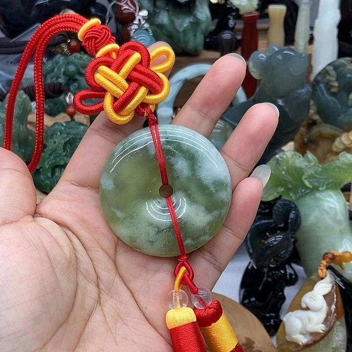 岫玉未镶嵌手把件