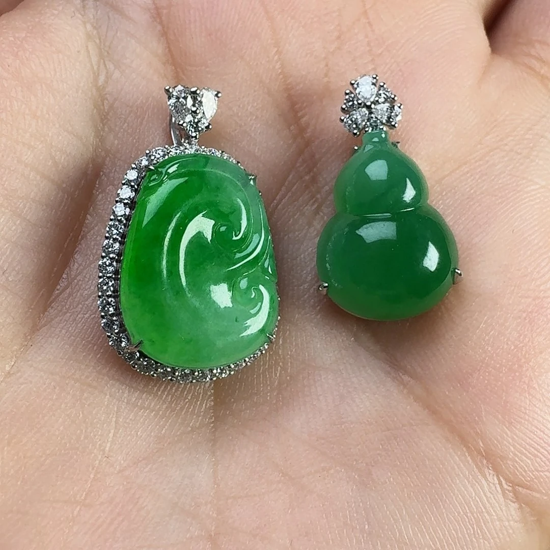 翡翠18K金镶嵌颈饰新*助如意