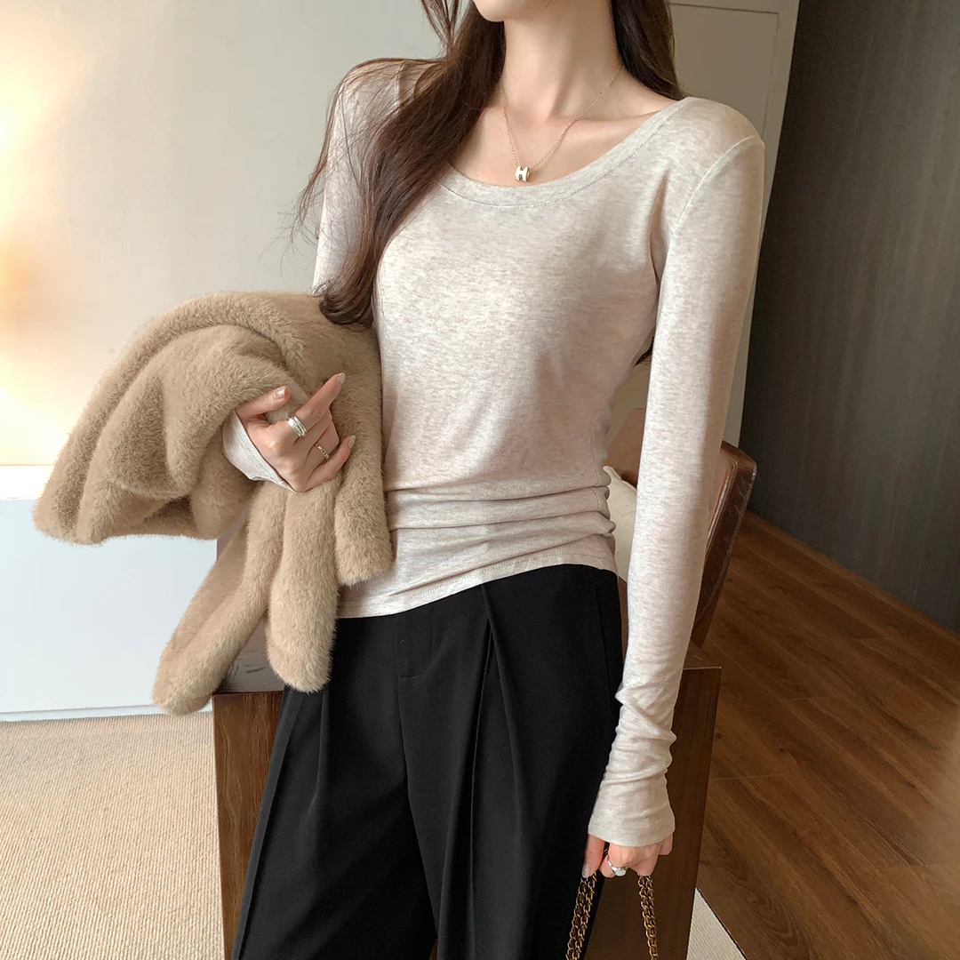 莱赛尔天丝羊毛杏色u领修身长袖T恤女2025秋季新款内搭打底衫上衣