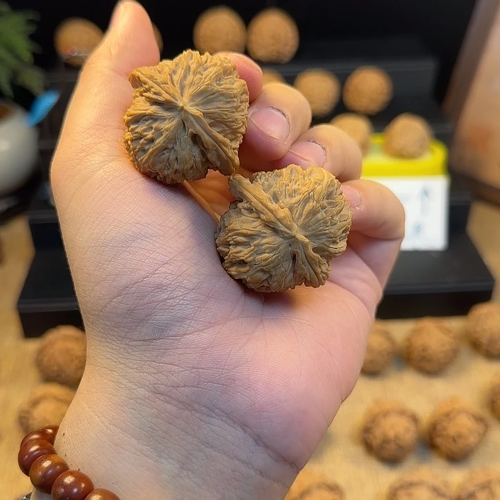 吊坠文玩核桃白狮子