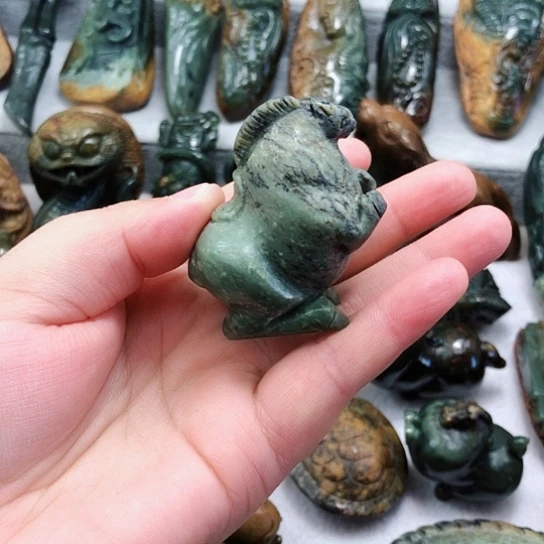 岫岩河磨玉（透闪石质玉）把件未镶嵌