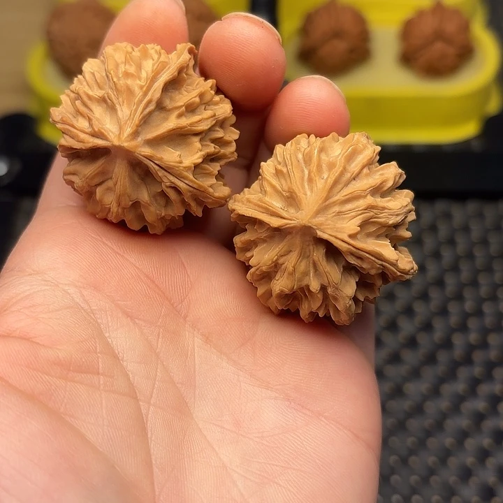 吊坠文玩核桃37全品凹的三棱