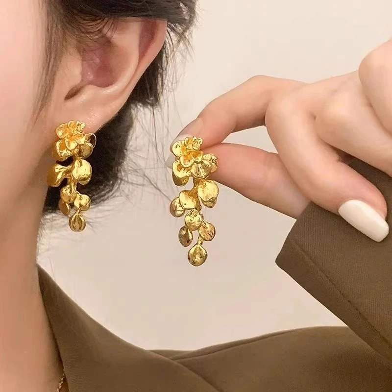 合金耳饰 A63金色叶子流苏耳环气质轻奢时尚百搭复古法式耳饰8157