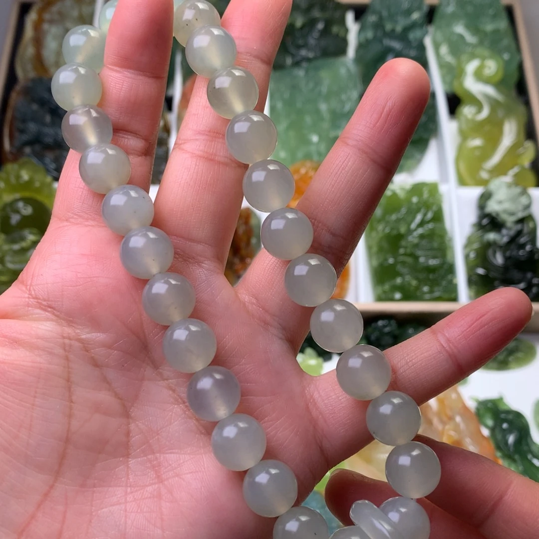 蛇纹石玉未镶嵌手持手持