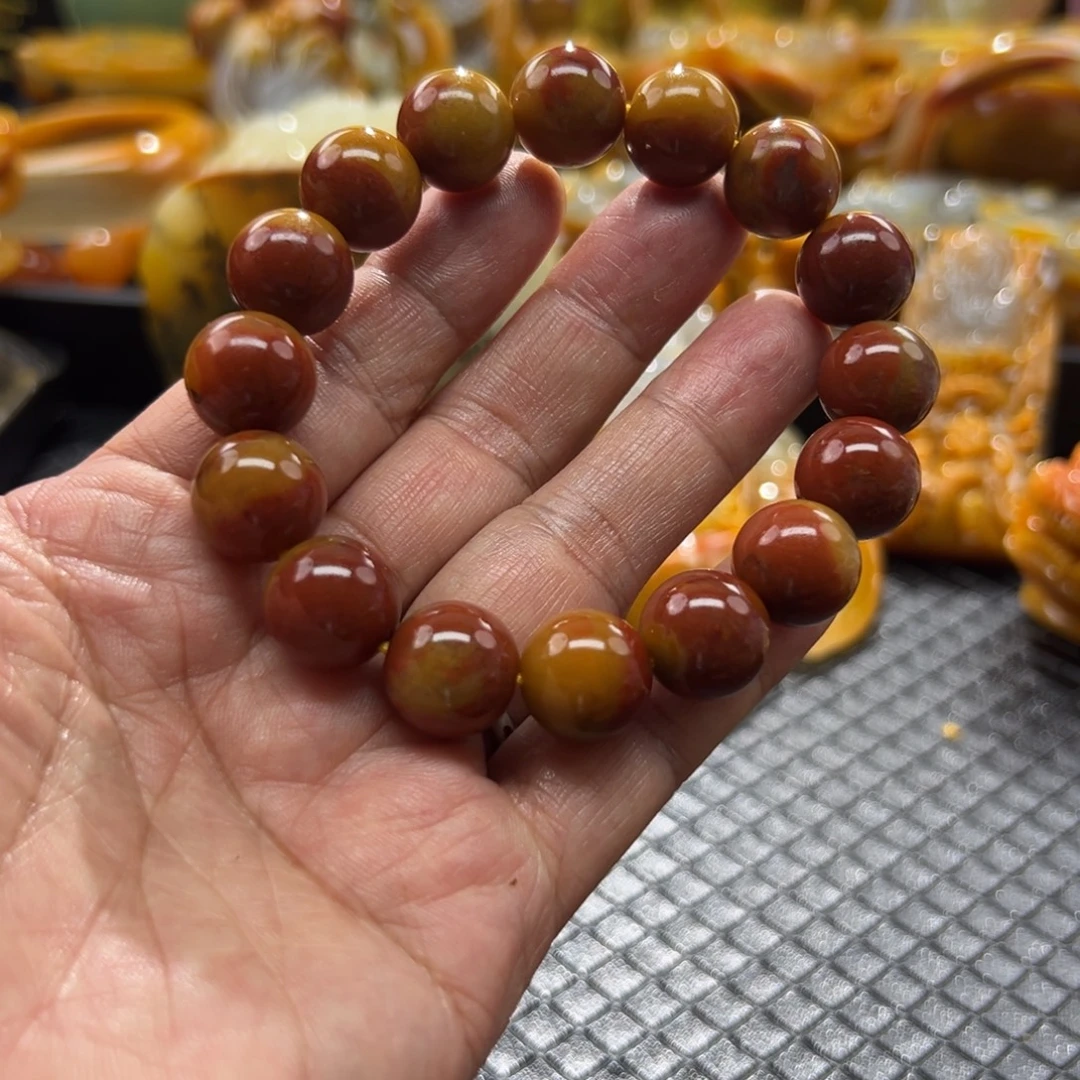 石英质玉未镶嵌颈饰