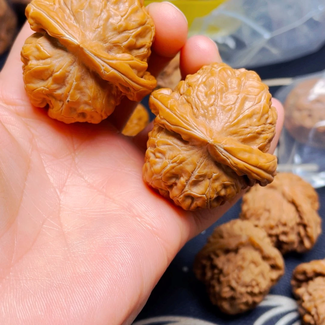 吊坠文玩核桃随**遇金字塔