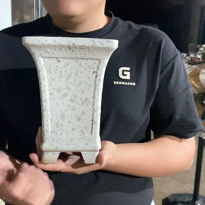 紫砂花盆口14高19瑕疵