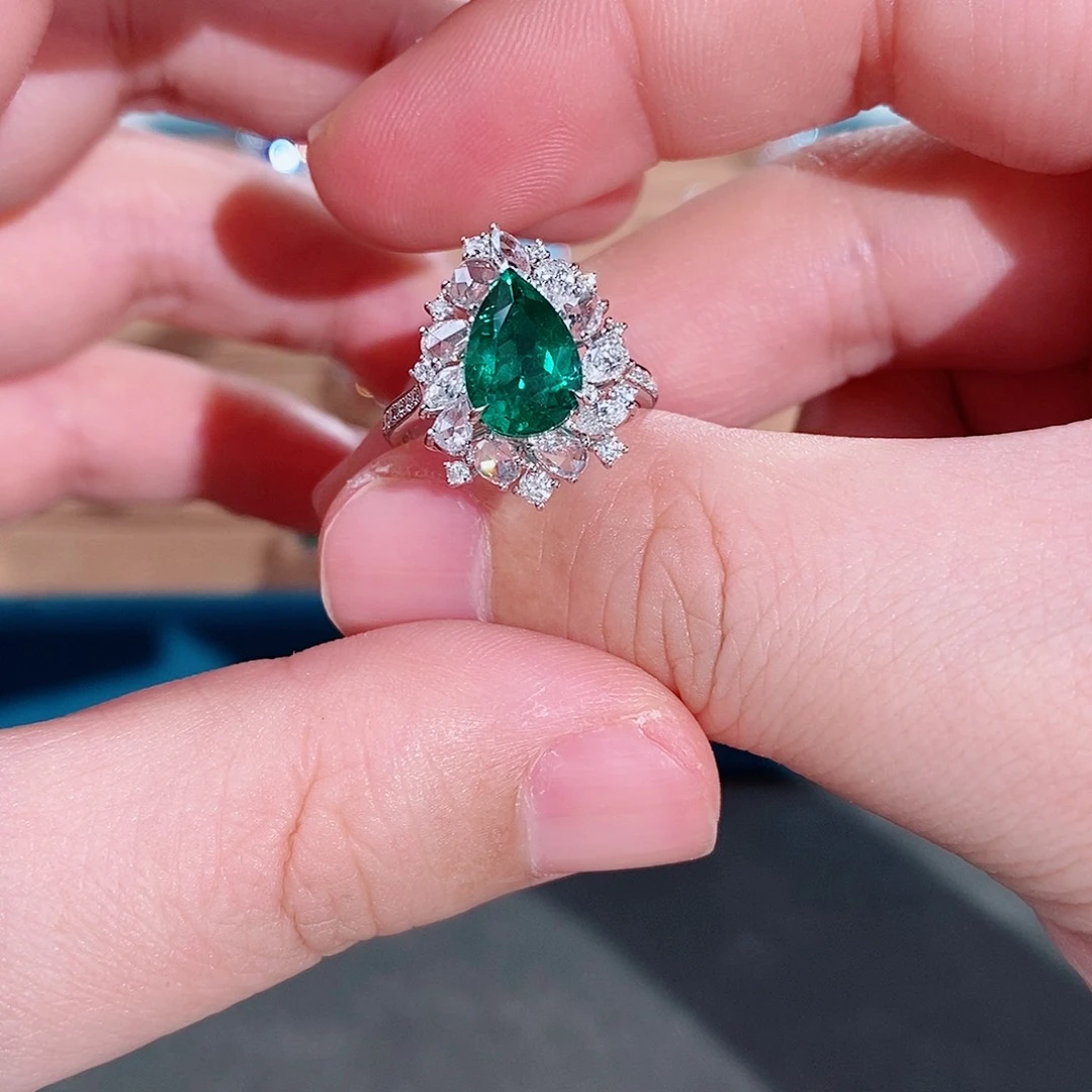 祖母绿戒指18K金镶嵌吉尔德极微油VVG2.77克拉