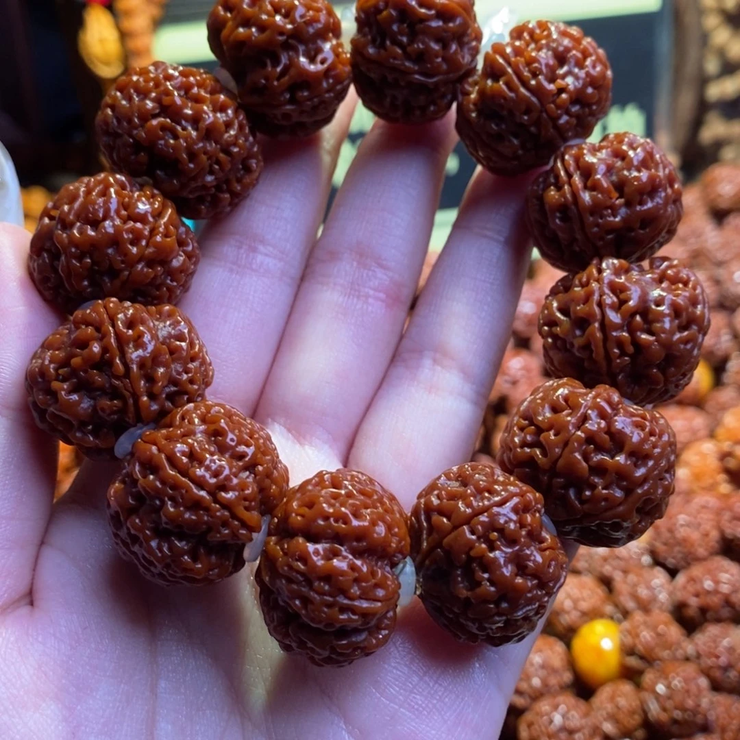 金刚菩提吊坠236肉玉华