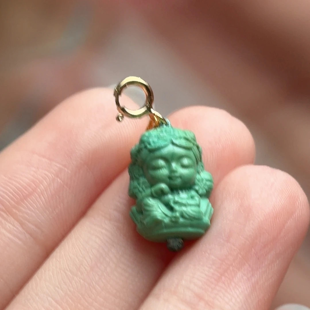 绿松石未镶嵌颈饰