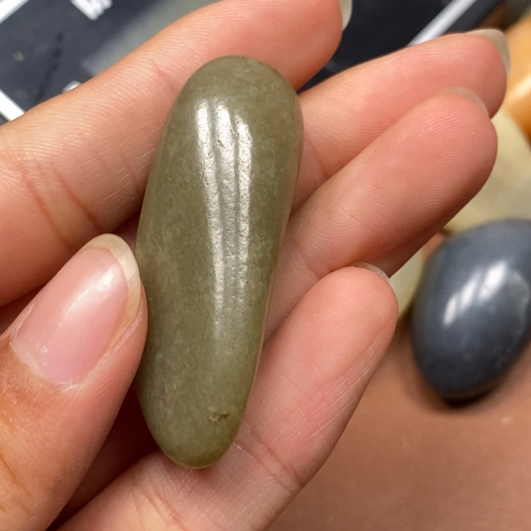 和田玉（糖玉）未镶嵌挂件