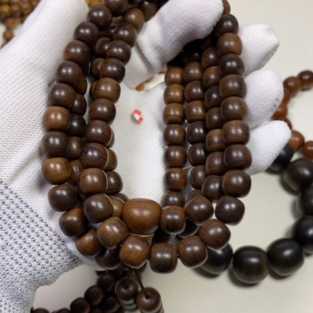 吴***刃檀香木老山檀香9.10沉水焦糖奶香