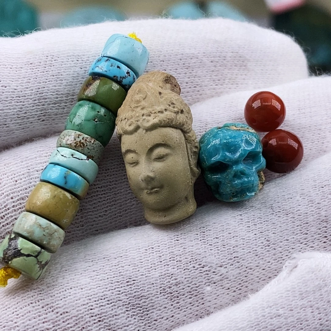 南红玛瑙未镶嵌珠宝奇石