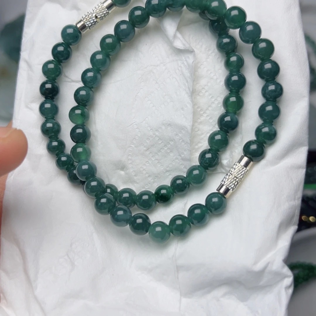 颈饰未镶嵌翡翠挂件