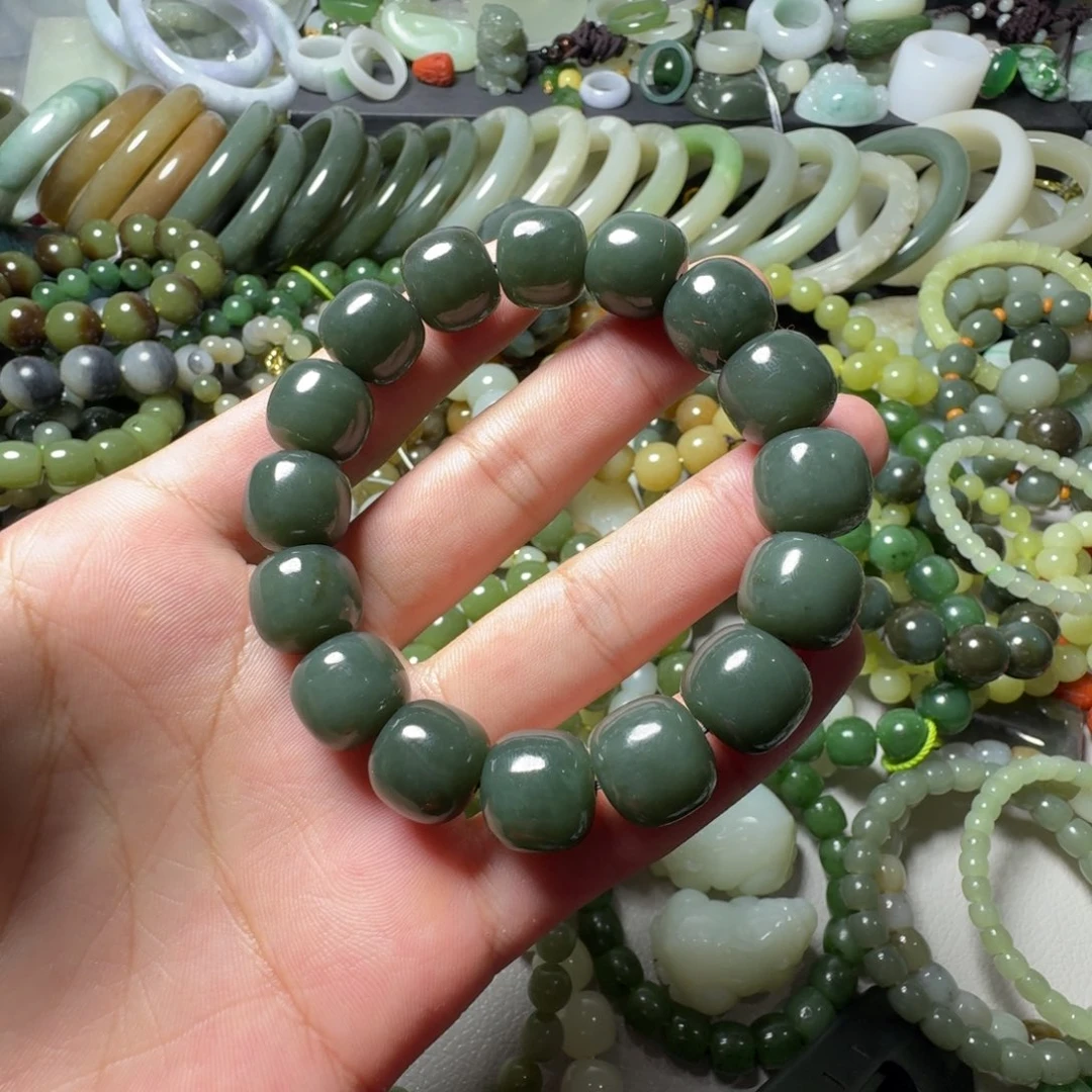 和田玉未镶嵌手串