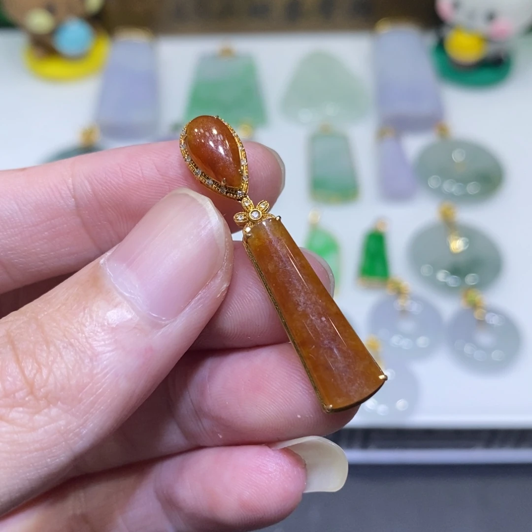 翡翠18K金镶嵌吊坠(不含链)