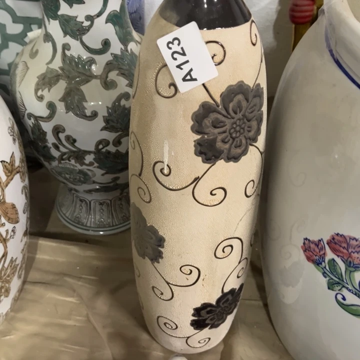 无***人陶瓷制品瑕疵处理