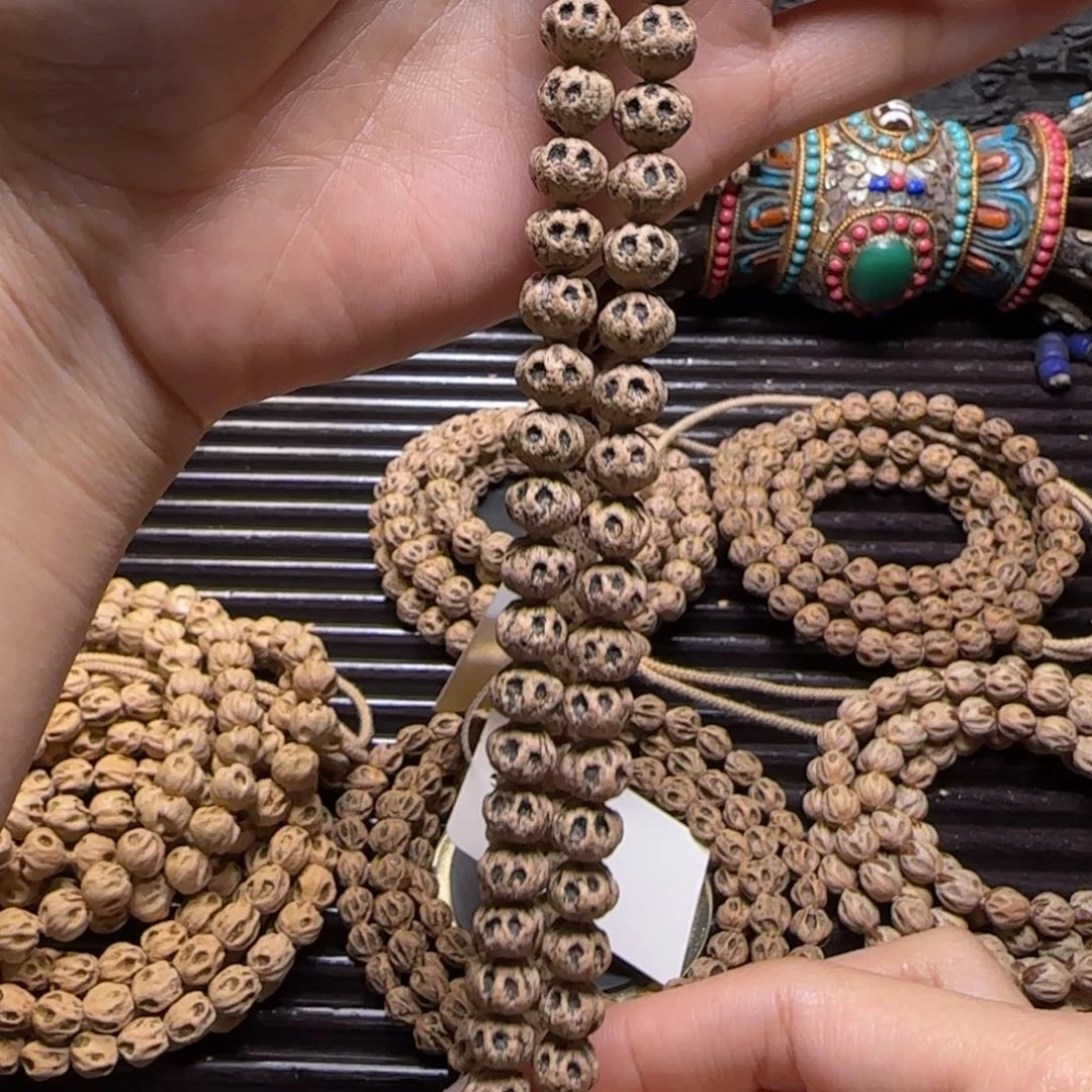 岁***暮柏香籽/百香籽吊坠