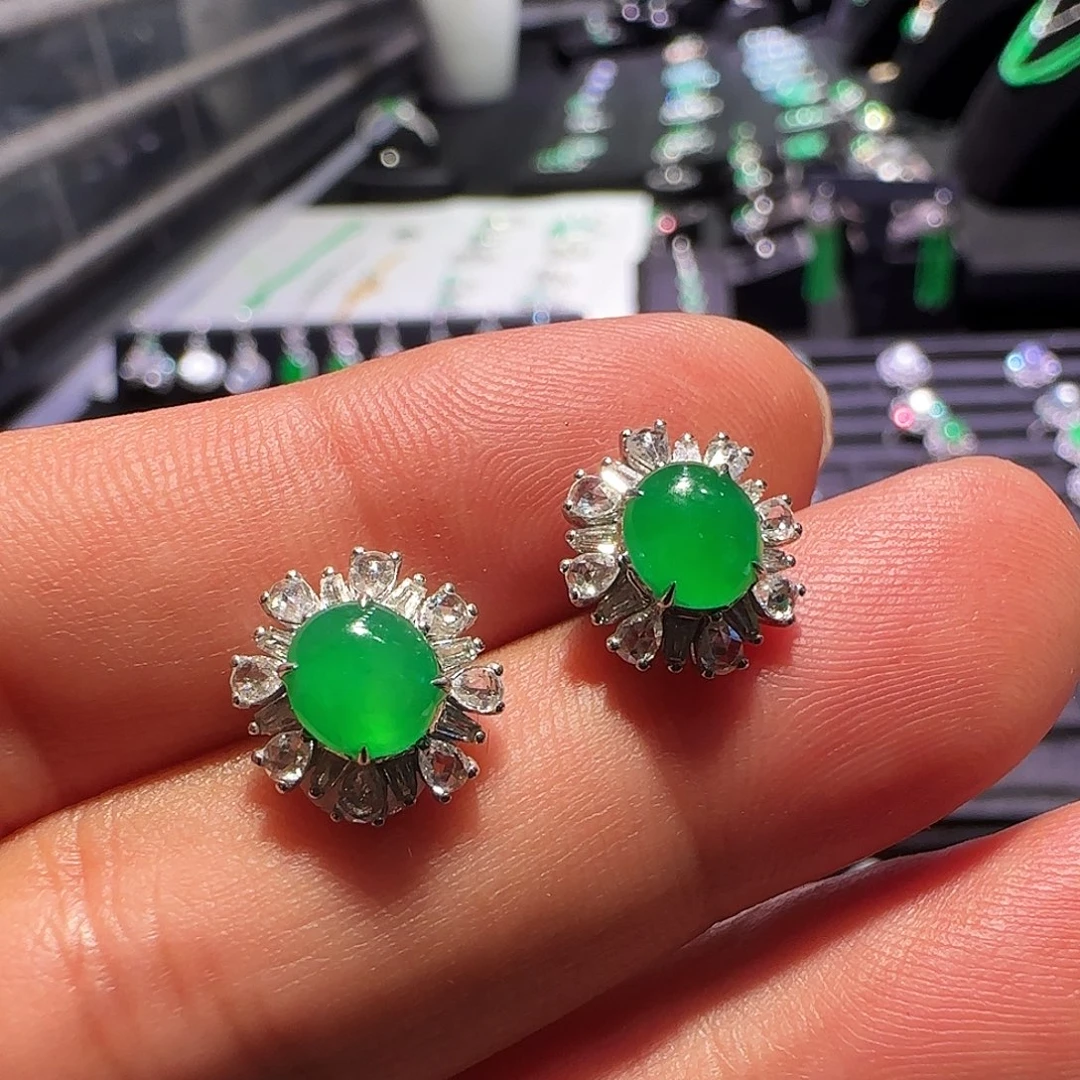 翡翠18K金镶嵌耳饰