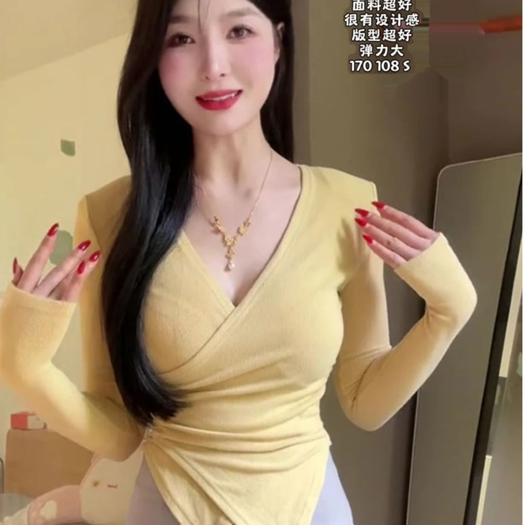 交叉v领修身紧身纯欲短款长袖t恤女设计感小众法式洋气黄色打底衫