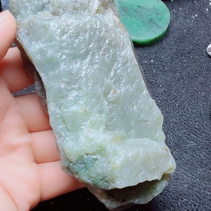 未镶嵌和田玉（糖玉）珠宝半成品