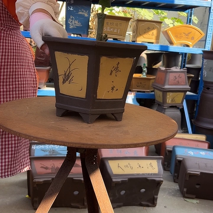 25黄刻绘六方两个花盆花盆