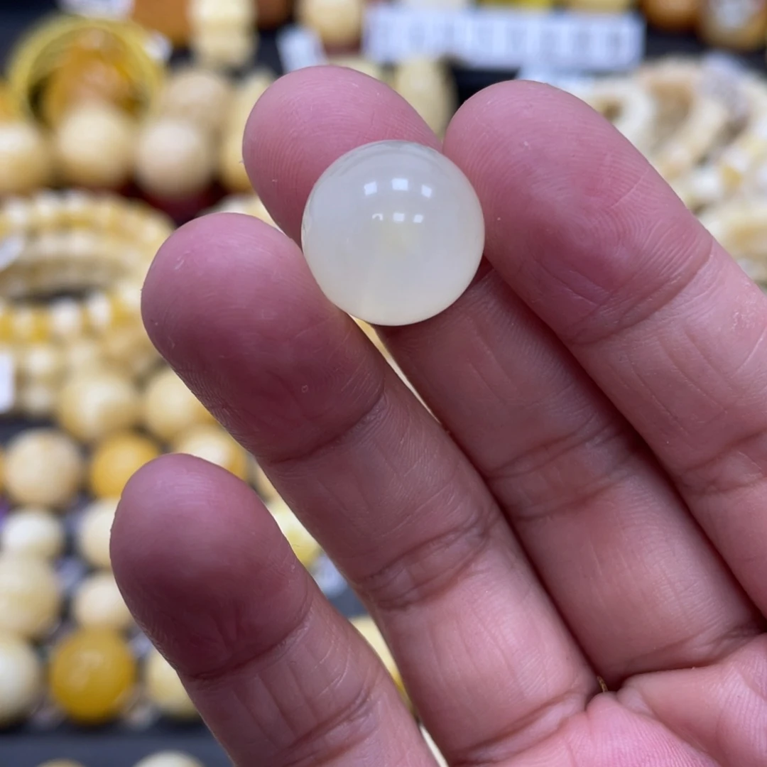 琥珀珠宝奇石未镶嵌14.8mm特色荧光