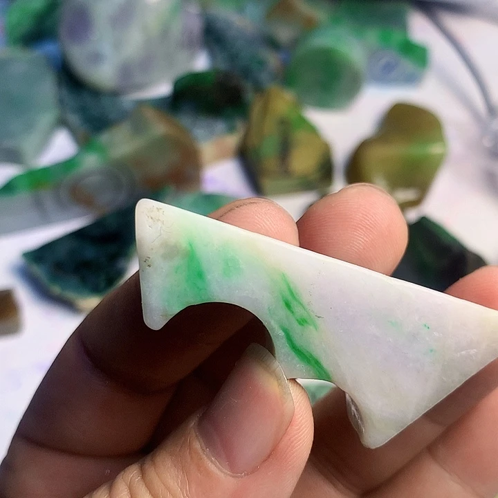 翡翠散珠天然翡翠A货挂件