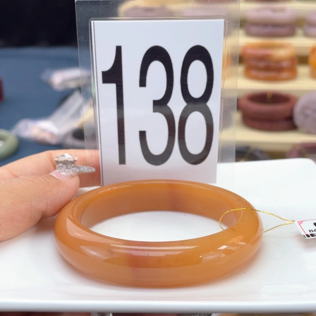 【闪购商品】石英质玉手镯未镶嵌