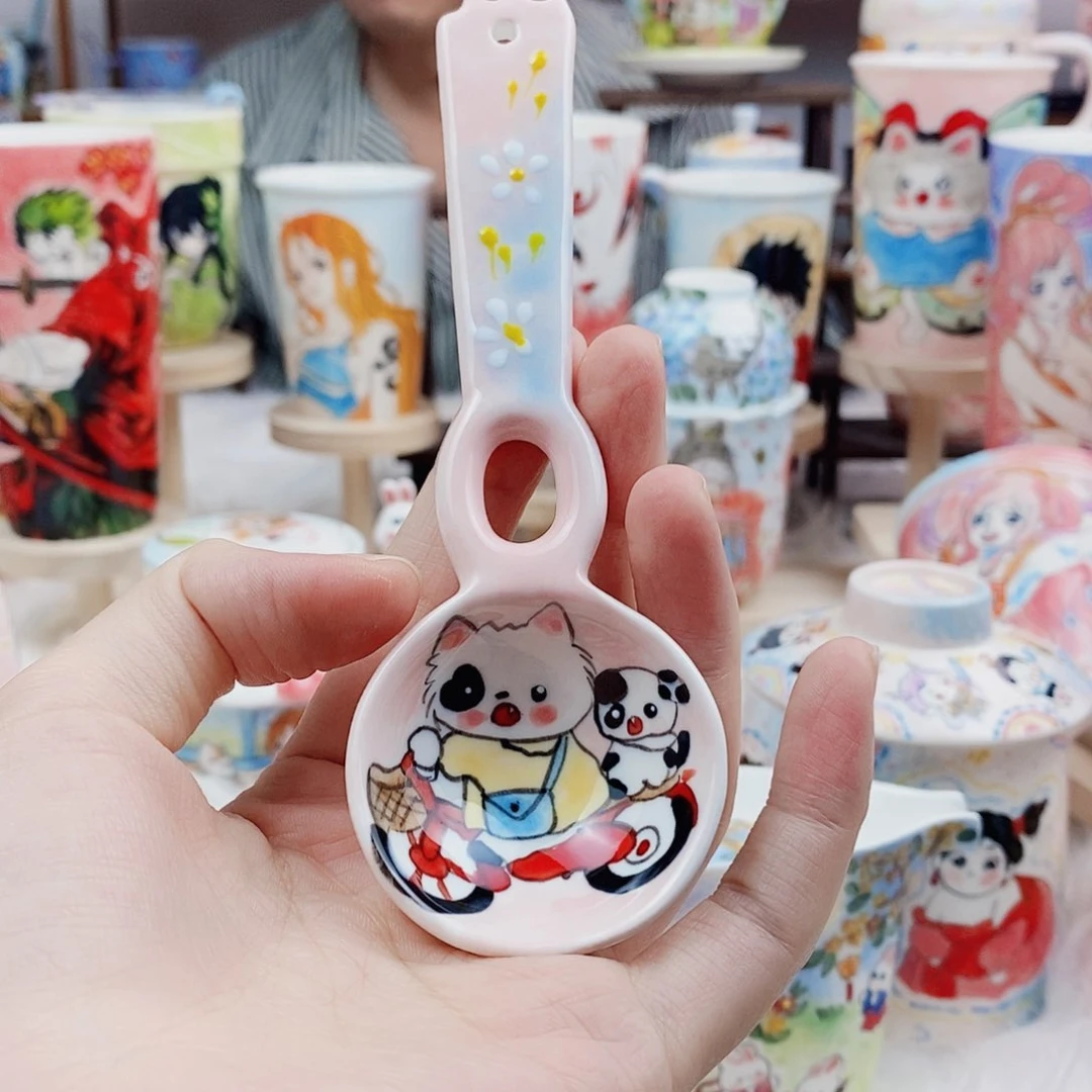 瓷片董董文创手绘陶瓷