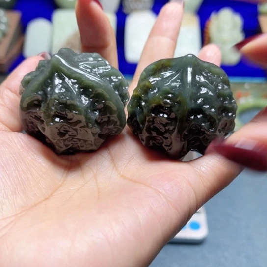 未镶嵌和田玉挂件